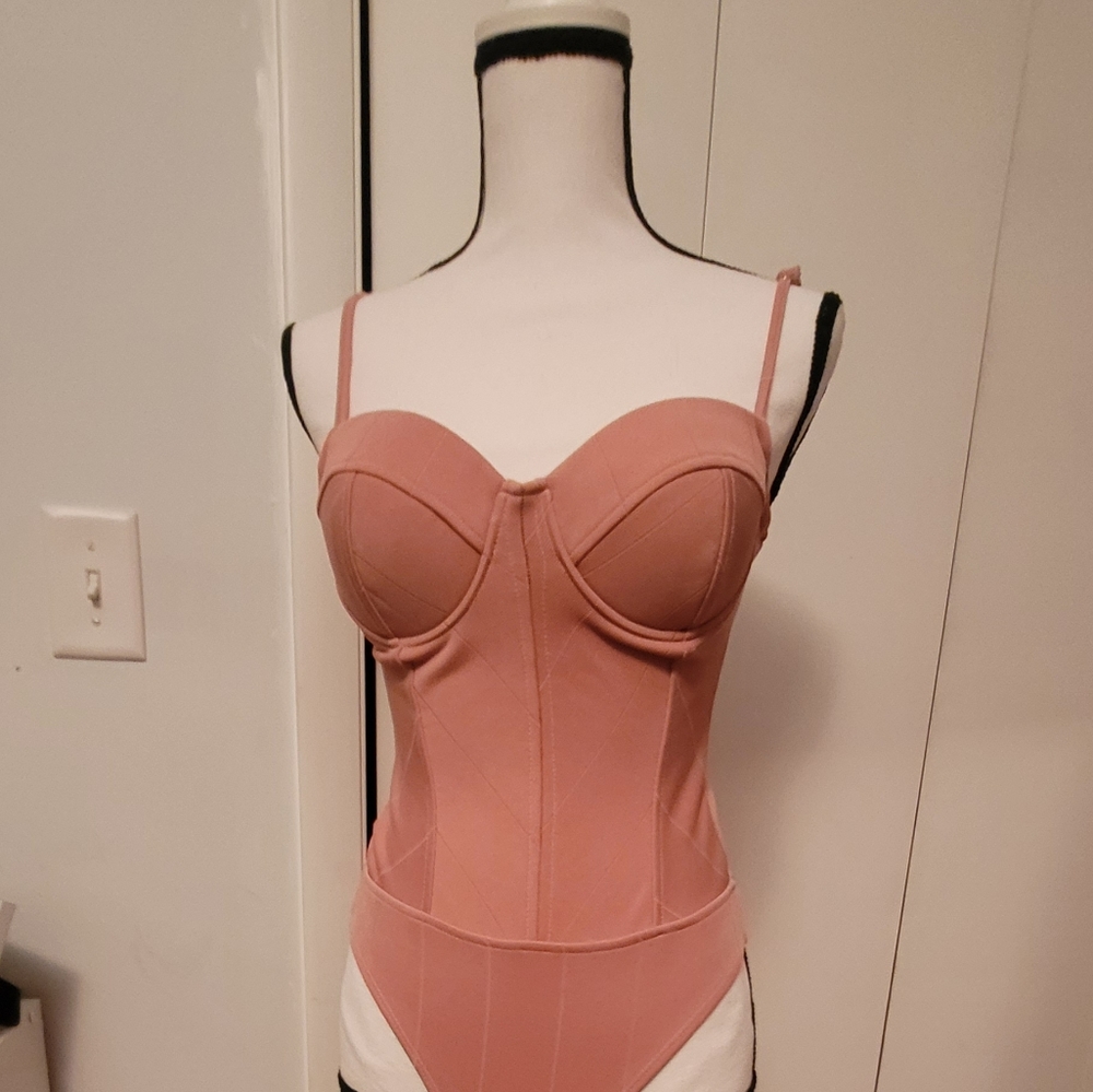 Blush color bodysuit sz sm